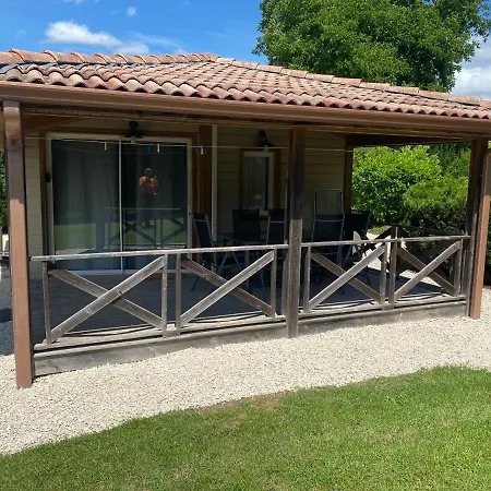 Les Refuges Des Catieres Dağ evi